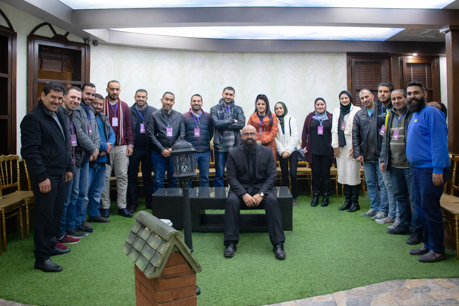 أكاديمية مستشارون محترفون